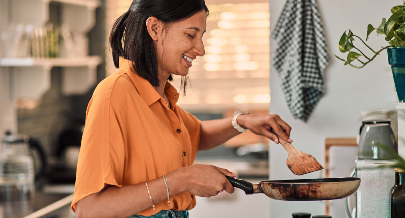 A student learns to make larger meals after wondering how to save money in college.