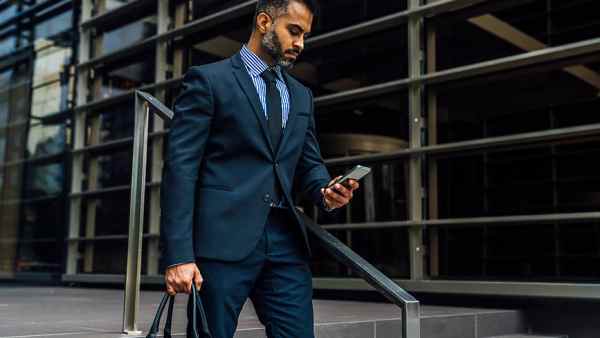6 Ways to Set Your Finances on Auto-Pilot