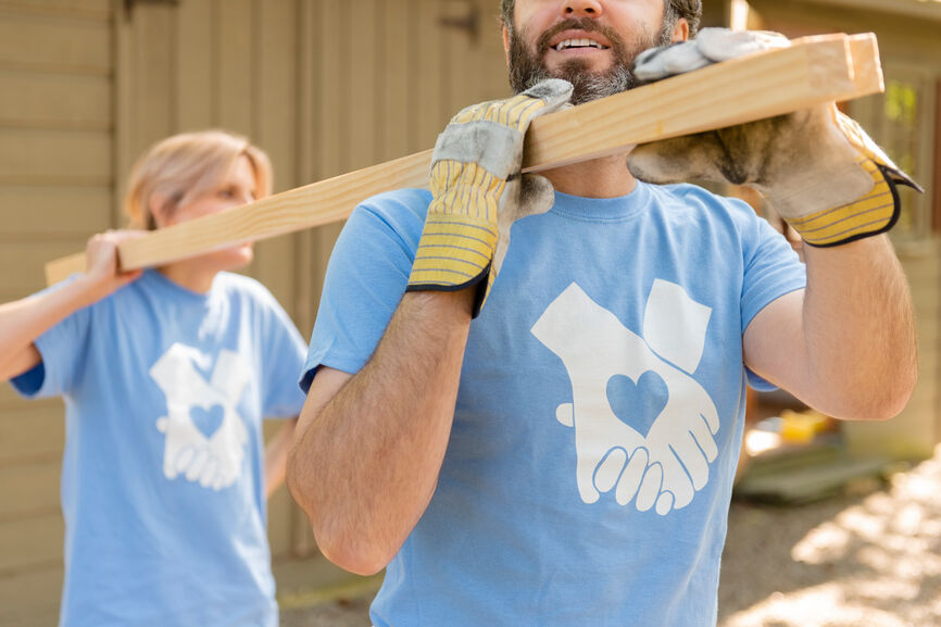 4 Ways You'll Benefit By Giving Back